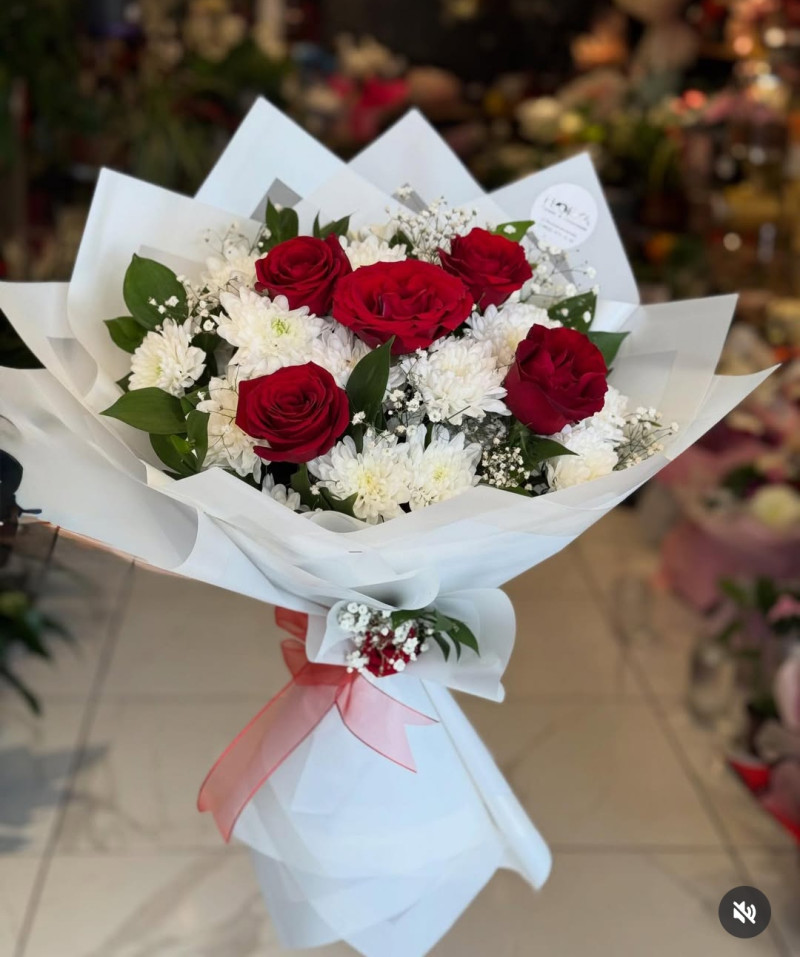 KASIMPATI VE GÜLLERİN UYUMU